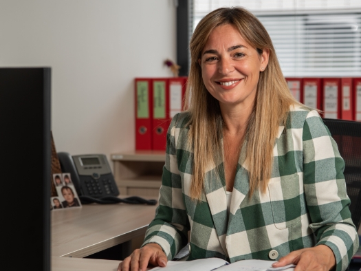 silvia cortelazzi al desk